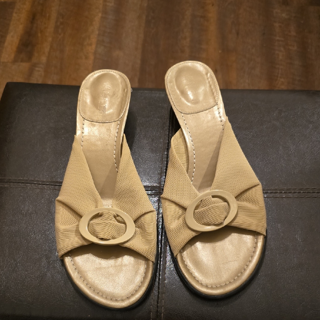 Van Eli Cream Women's Mules With Buckle